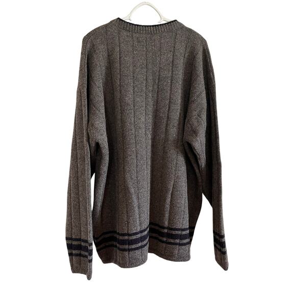 Oobe Wool Blend V-Neck Sweater Size XL NWT – Classic Gray Knitcore Pullover - Picture 2 of 11